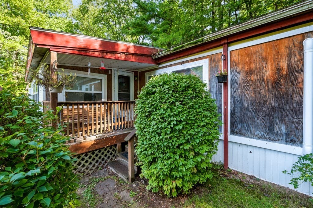 Residential at 6 Learned Lane, Salisbury MA 01952, Salisbury, photo 14 of 36
