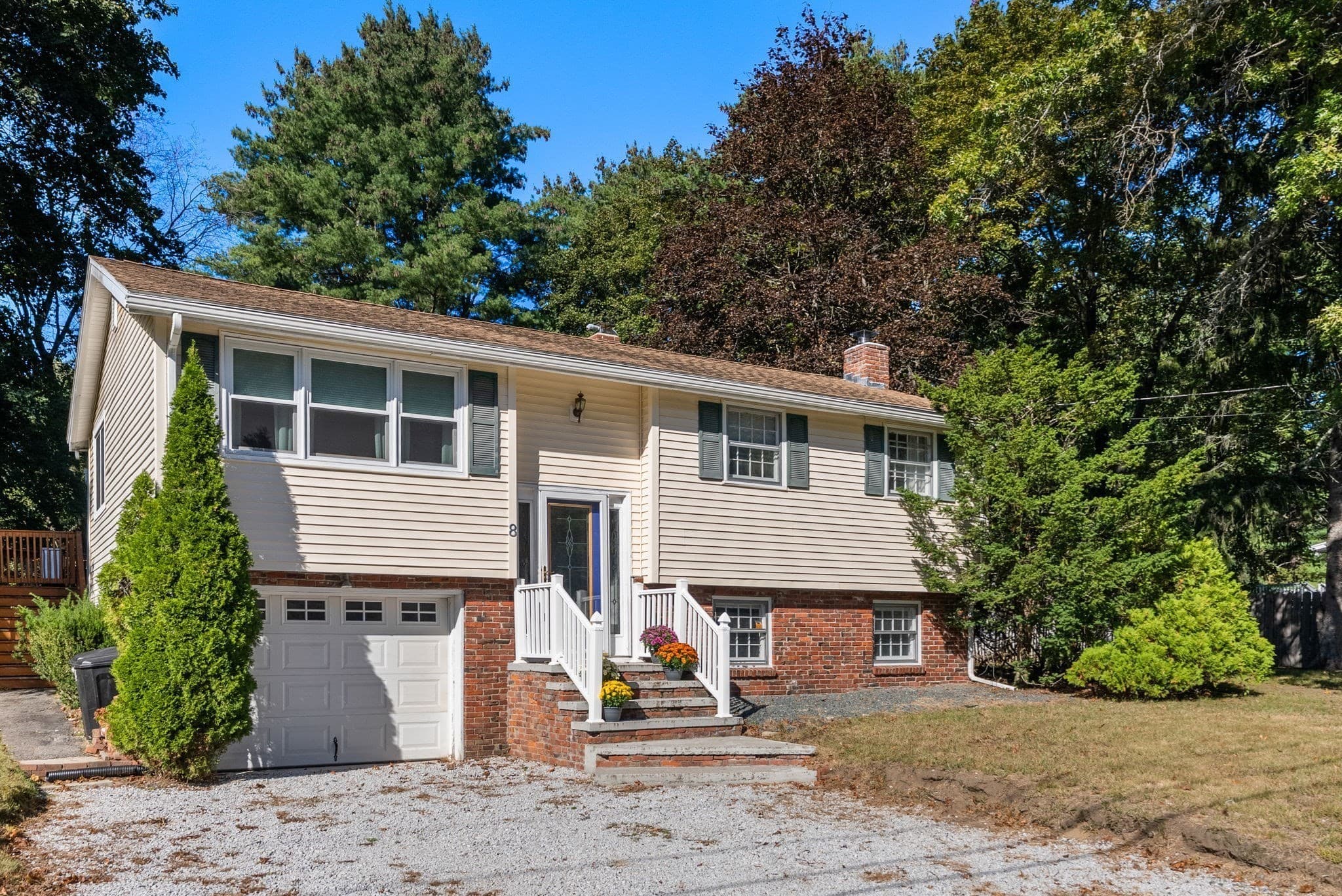 8 Yale St, Groveland MA 01834