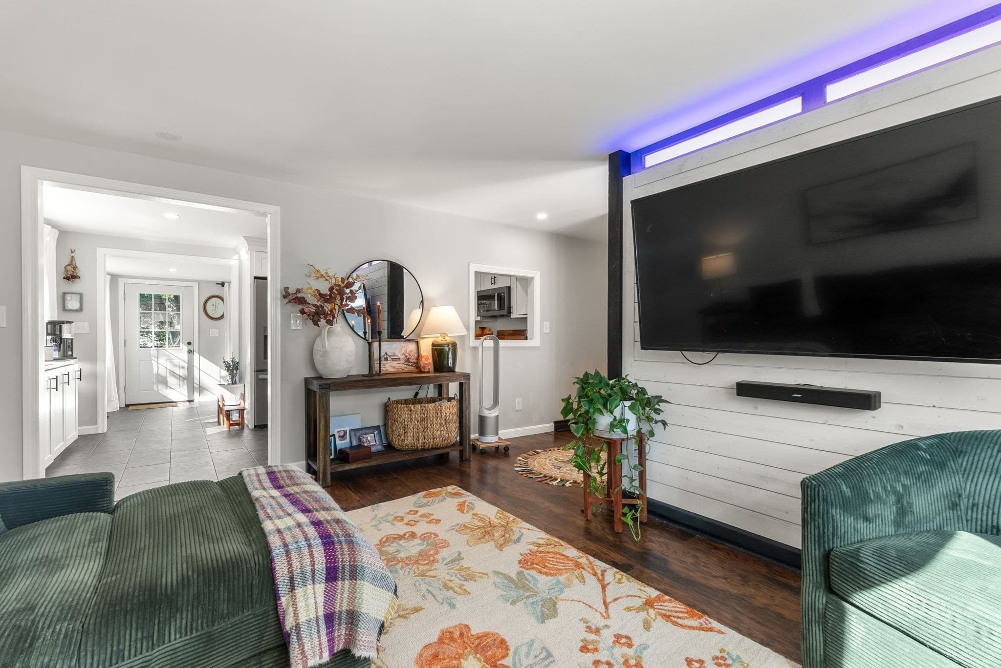 Single Family Residence at 8 Yale St, Groveland MA 01834, Groveland, photo 4 of 29