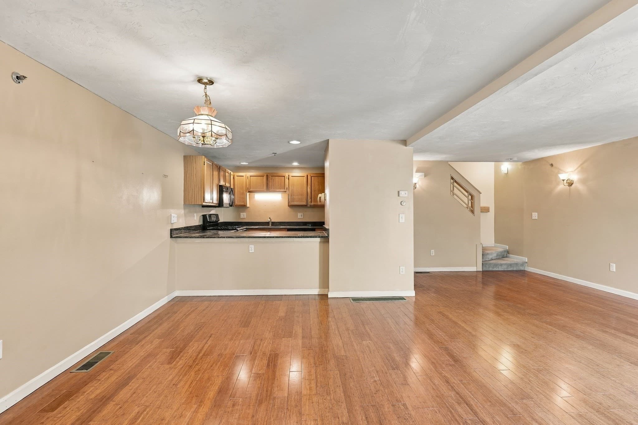 Condominium at 175 Littleton Road # B6, Chelmsford MA 01824, Chelmsford, photo 2 of 24