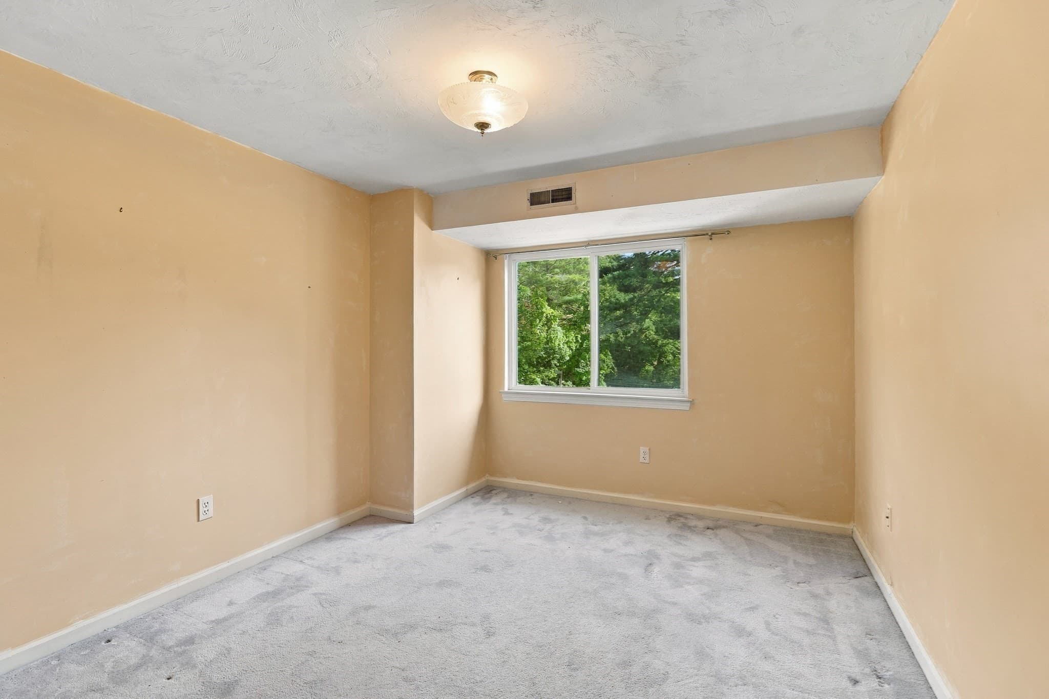 Condominium at 175 Littleton Road # B6, Chelmsford MA 01824, Chelmsford, photo 13 of 24