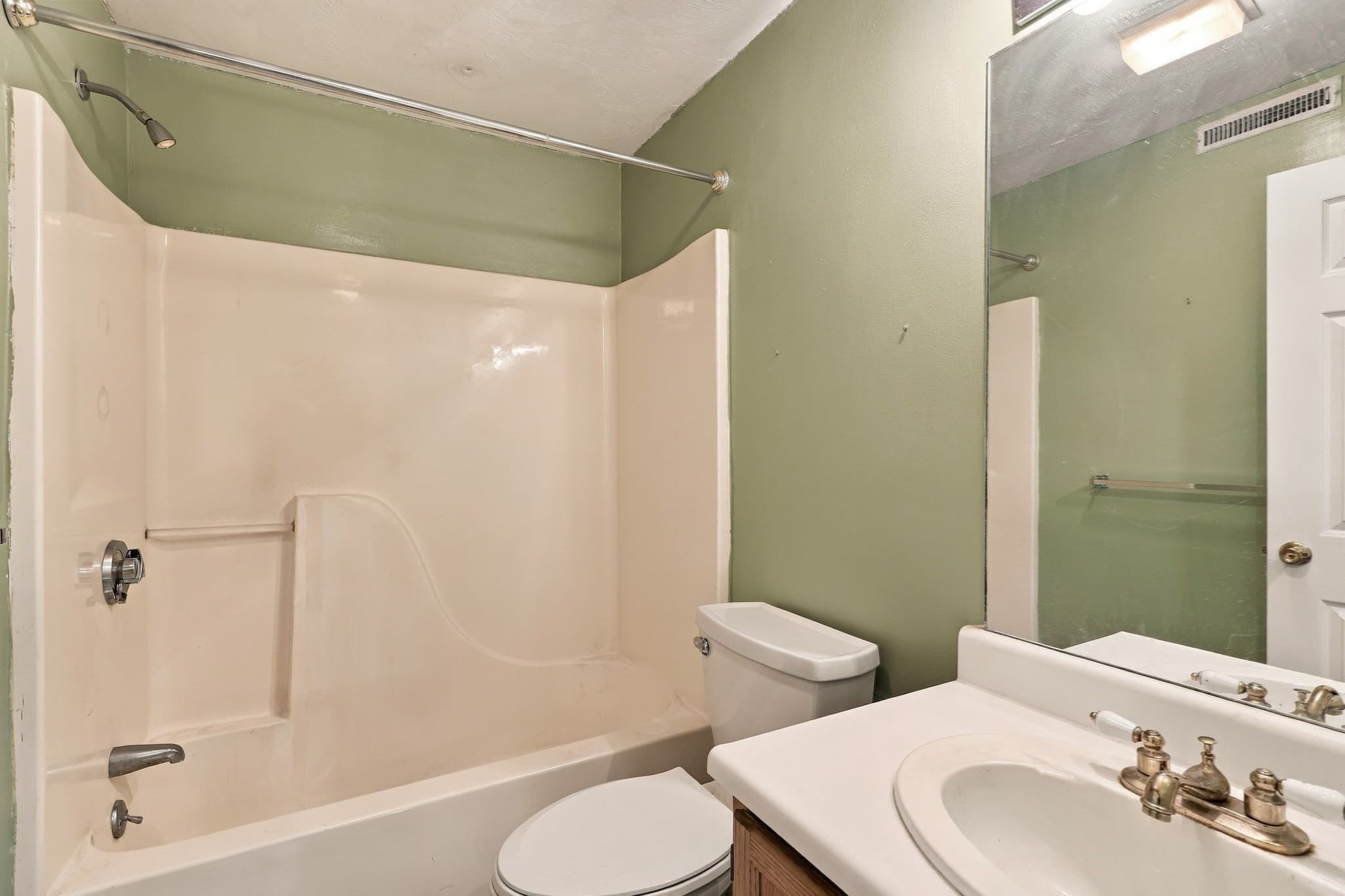 Condominium at 175 Littleton Road # B6, Chelmsford MA 01824, Chelmsford, photo 15 of 24