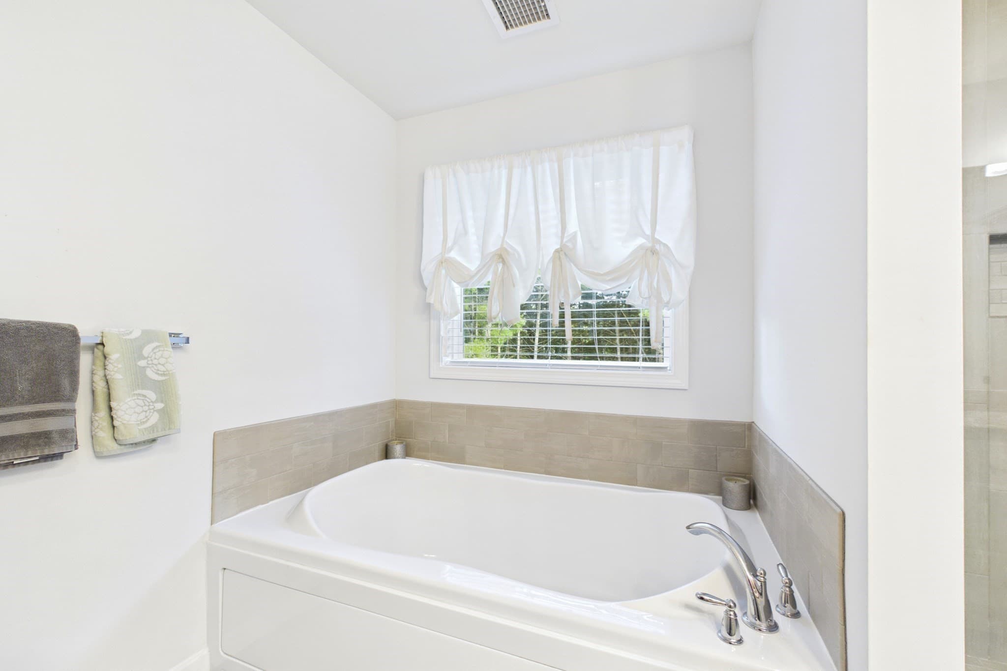 Single Family Residence at 232 Collins Corner Rd, Dartmouth MA 02747, Dartmouth, photo 22 of 42