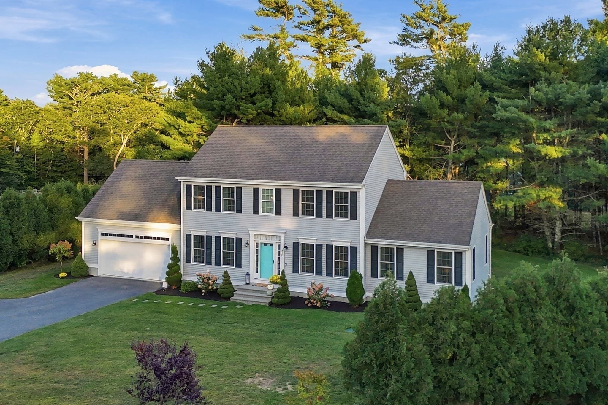 232 Collins Corner Rd, Dartmouth MA 02747