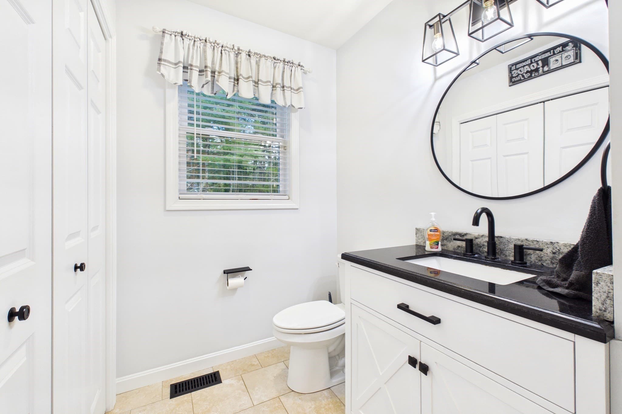 Single Family Residence at 232 Collins Corner Rd, Dartmouth MA 02747, Dartmouth, photo 14 of 42