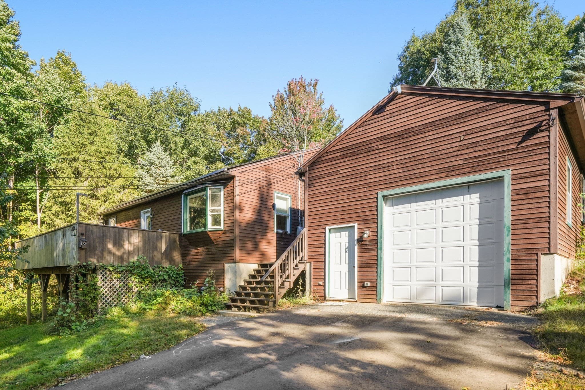 Single Family Residence at 88 Bell St, North Brookfield MA 01535, North Brookfield, photo 2 of 32