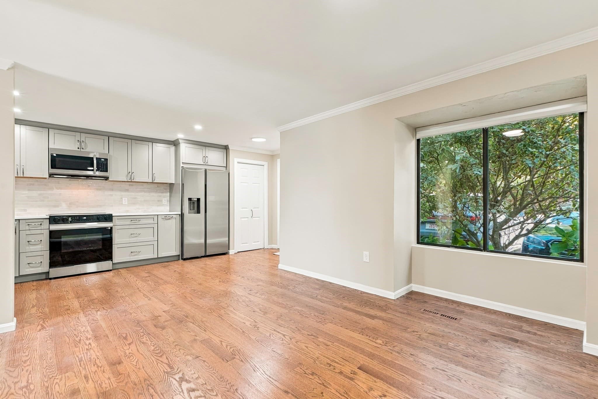 Condominium at 45 Lakeside Ave # 29, Marlborough MA 01752, Marlborough, photo 13 of 41