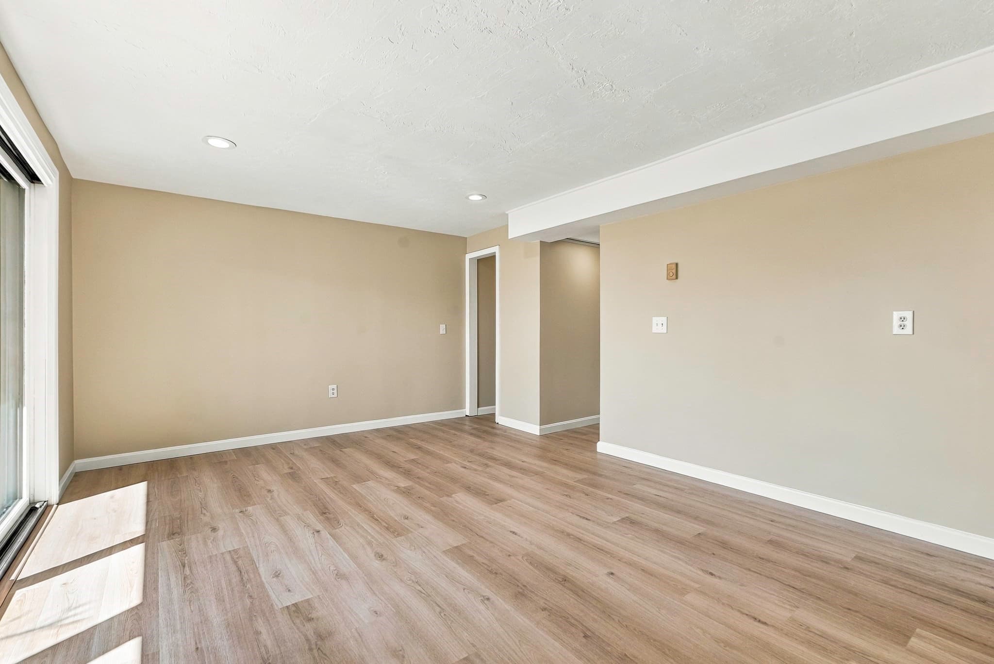 Condominium at 45 Lakeside Ave # 29, Marlborough MA 01752, Marlborough, photo 36 of 41