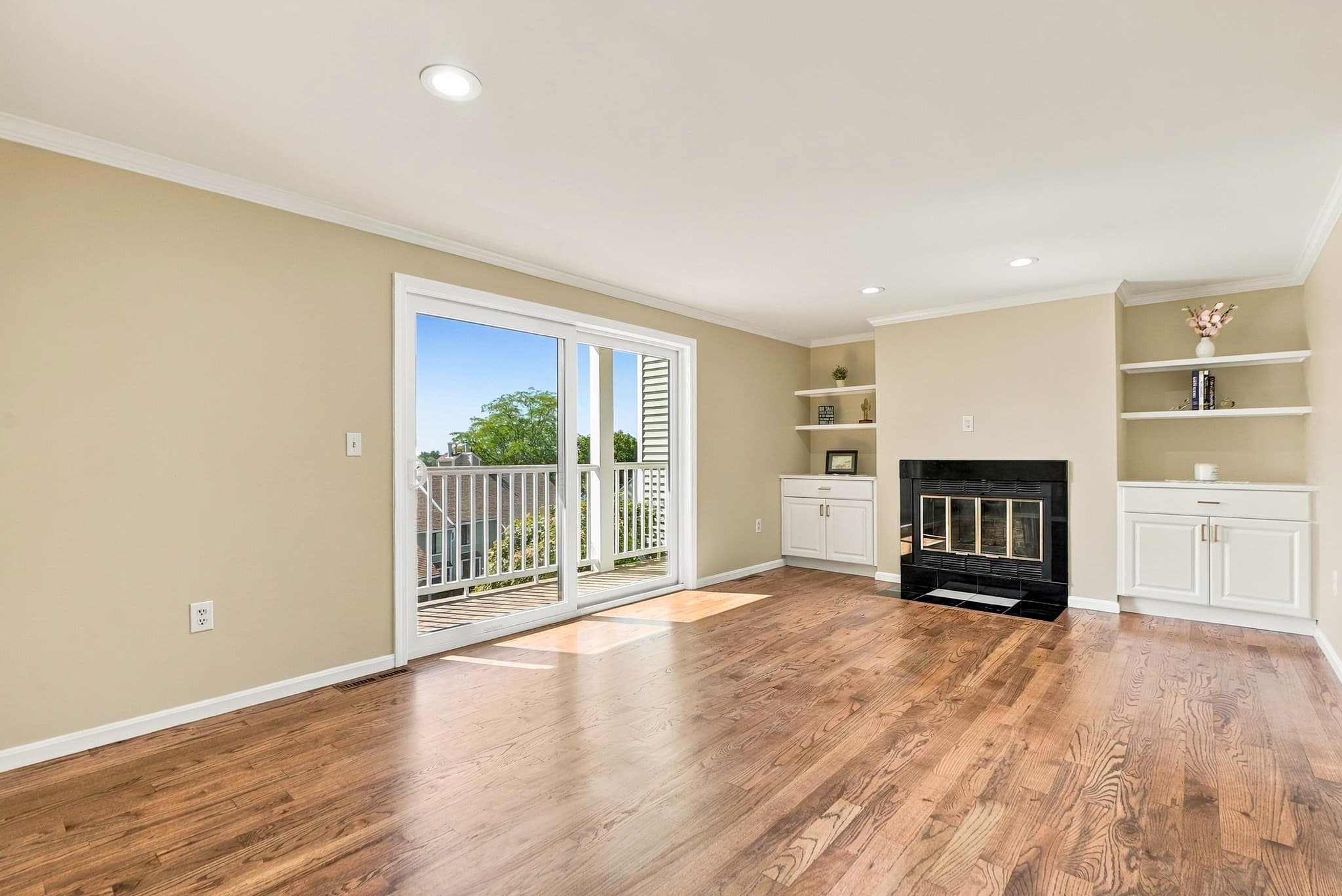 Condominium at 45 Lakeside Ave # 29, Marlborough MA 01752, Marlborough, photo 5 of 41