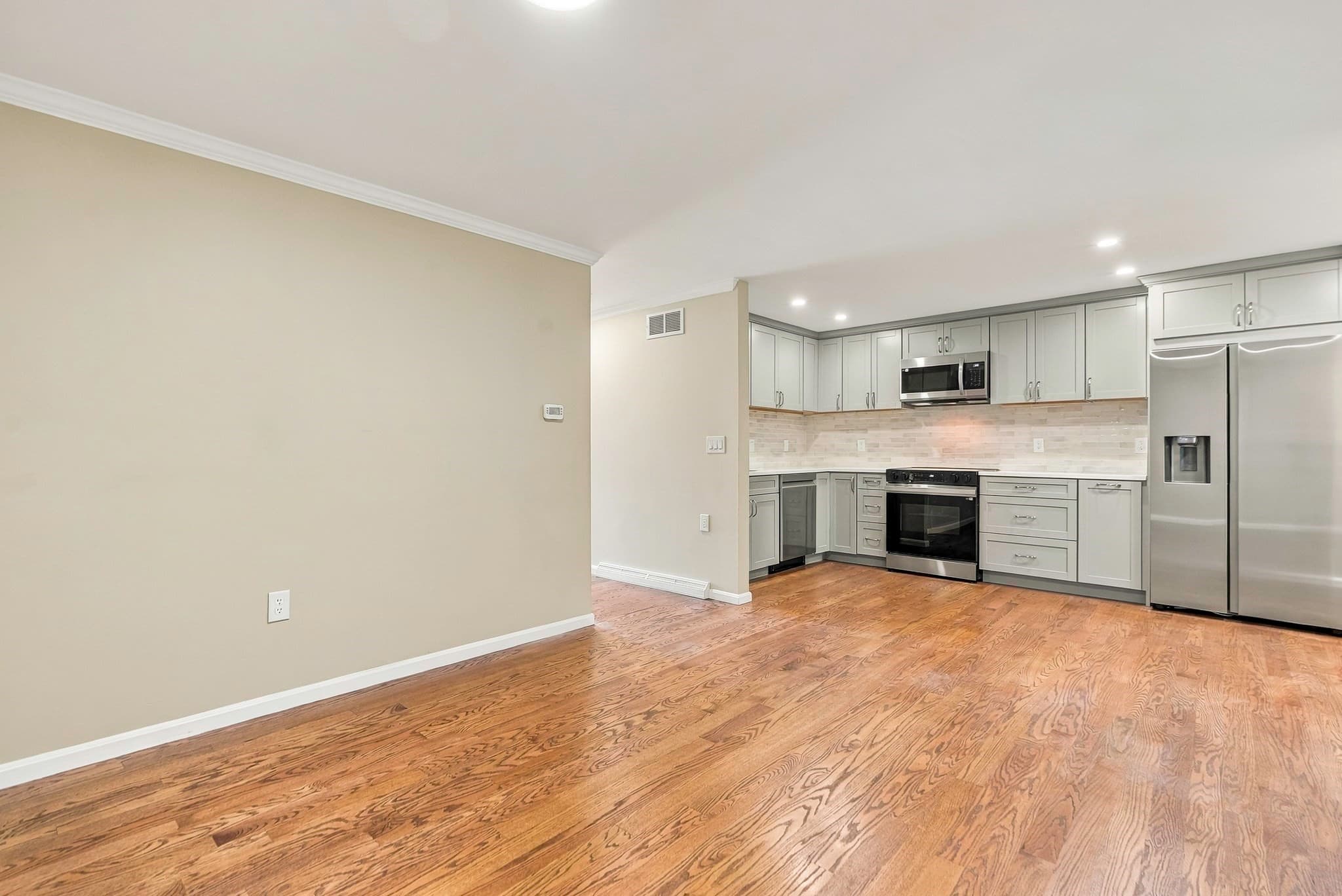 Condominium at 45 Lakeside Ave # 29, Marlborough MA 01752, Marlborough, photo 19 of 41