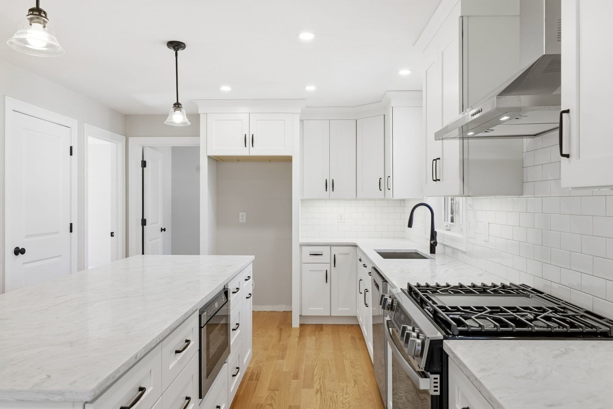 Single Family Residence at 15 Reardon Rd, Billerica MA 01821, Billerica, photo 6 of 42
