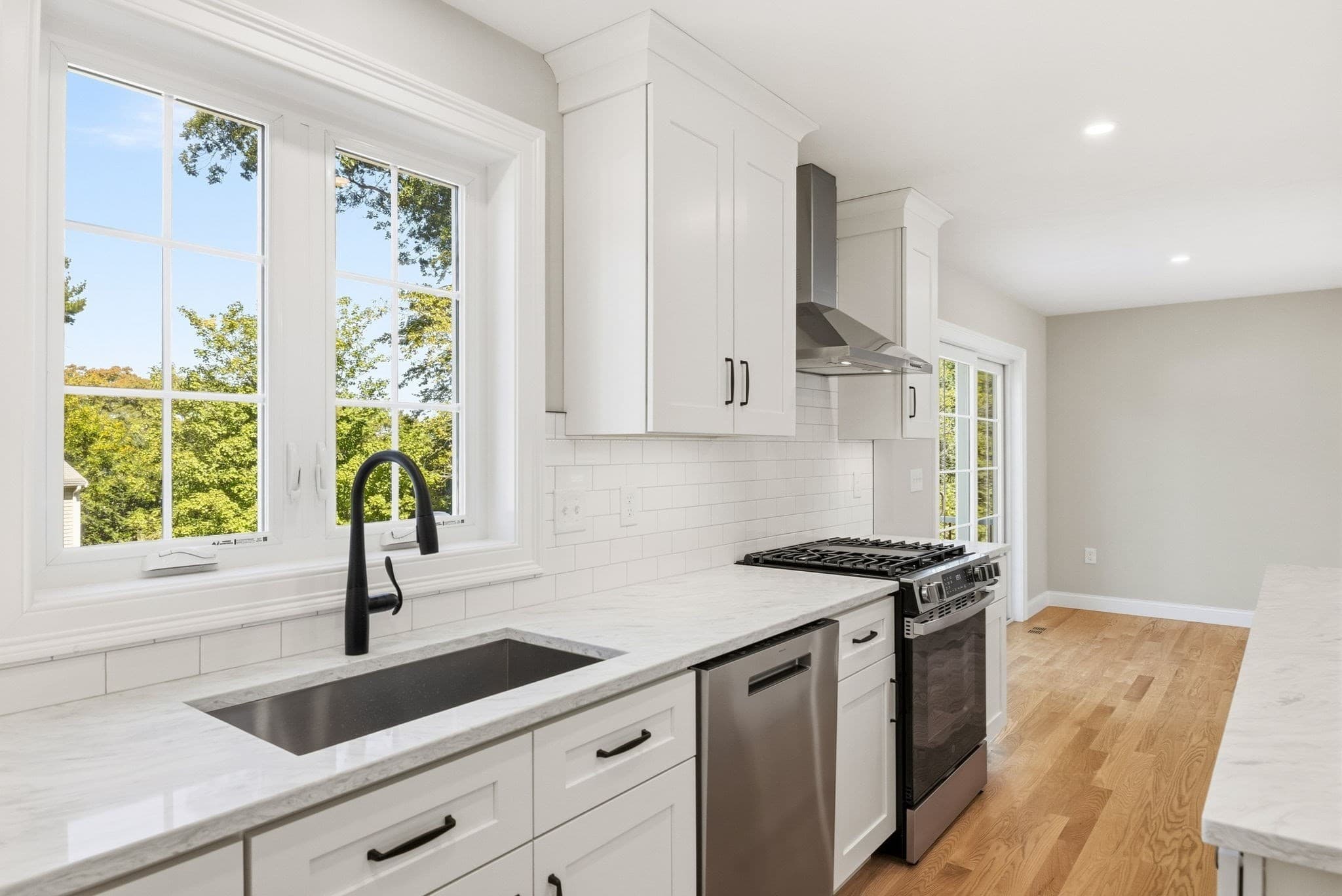 Single Family Residence at 15 Reardon Rd, Billerica MA 01821, Billerica, photo 3 of 42