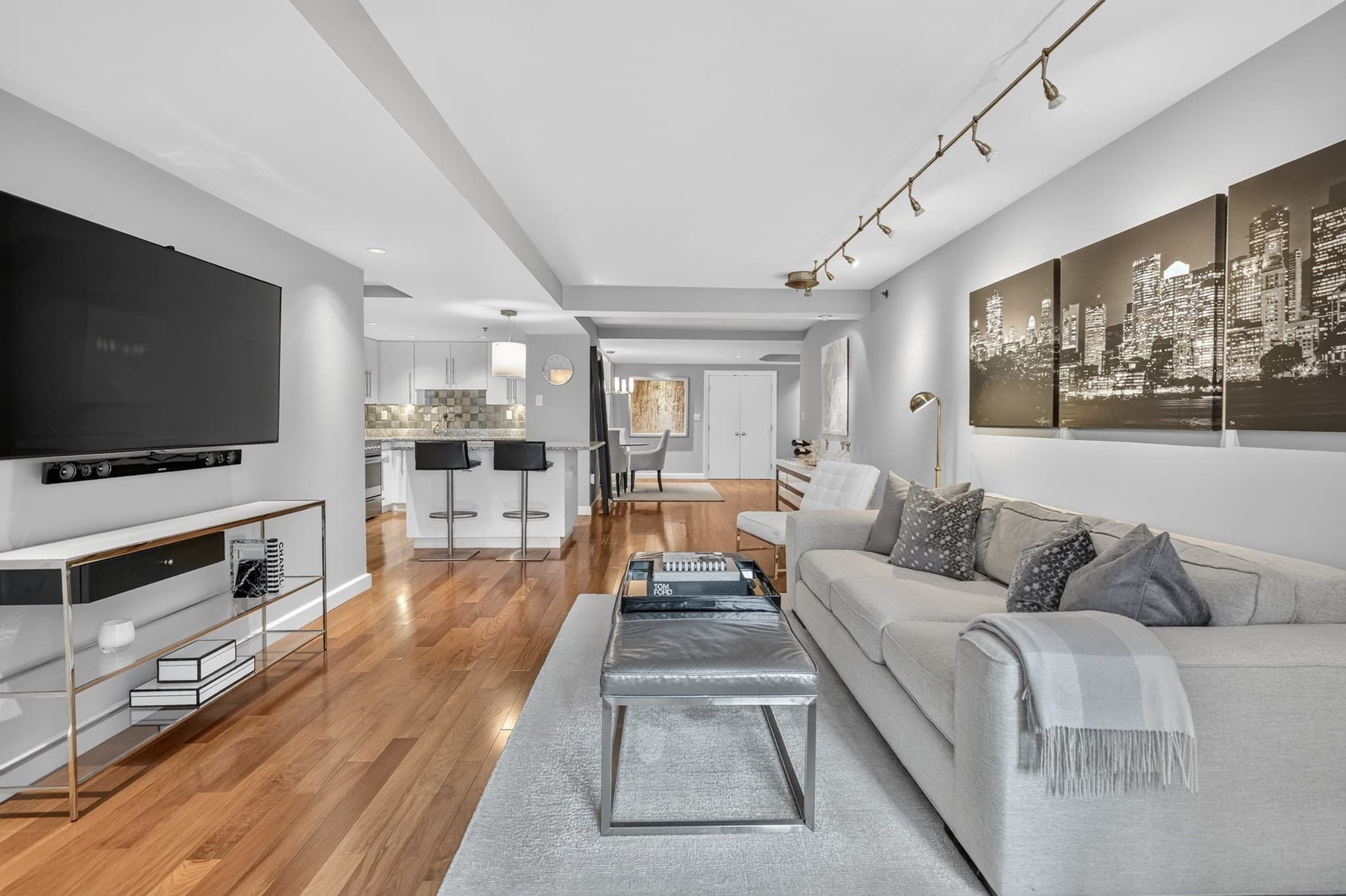 Condominium at 165 Tremont St # 804, Boston MA 02111, Boston, photo 4 of 22