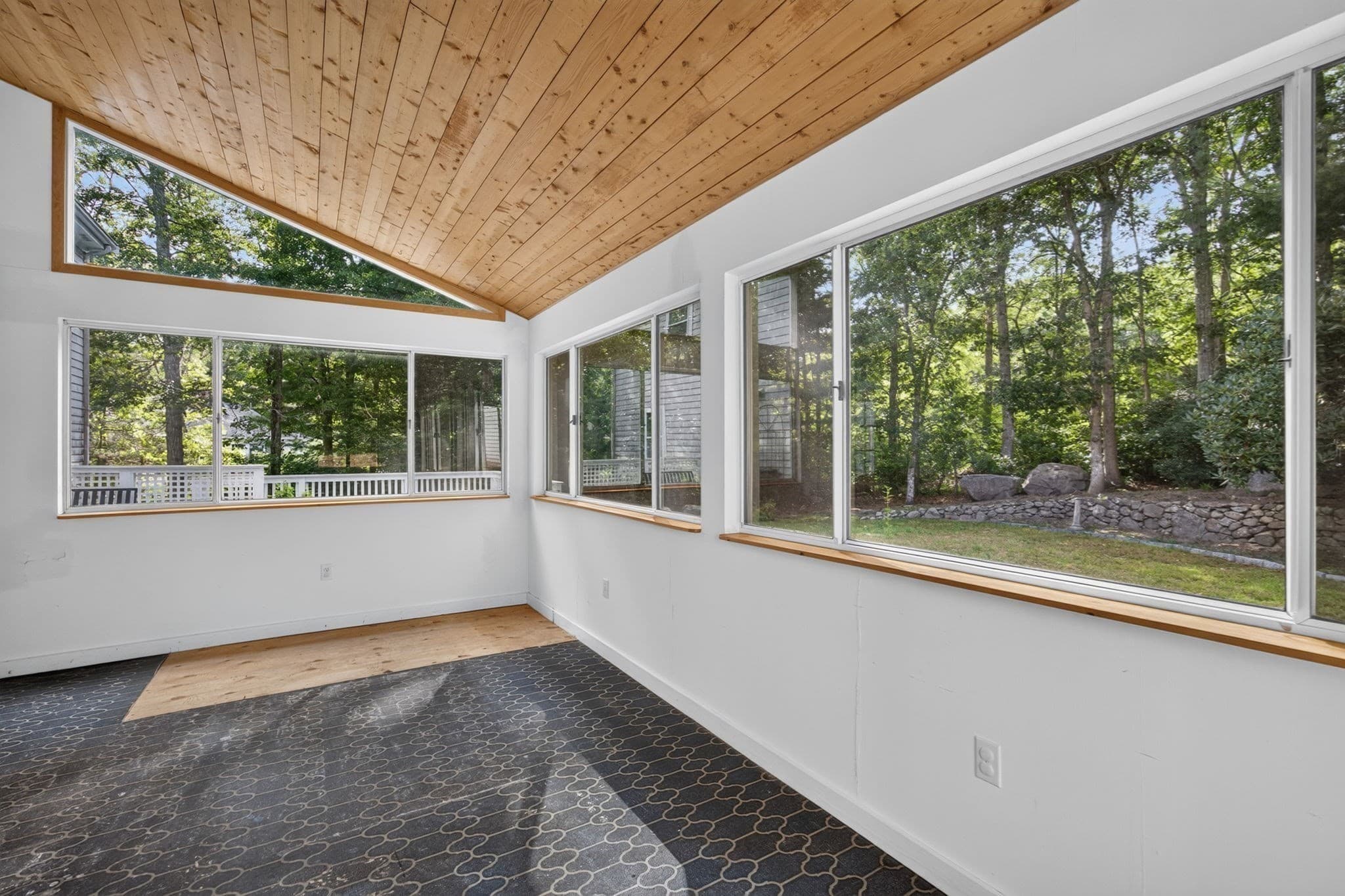 Single Family Residence at 32 Greengate Rd, Falmouth MA 02540, Falmouth, photo 9 of 38