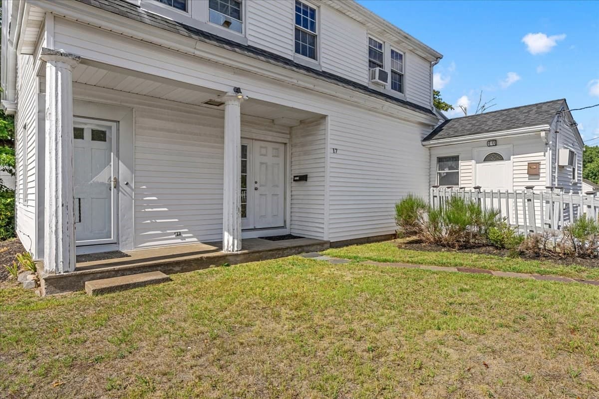 Single Family Residence at 17 North Ave, Rockland MA 02370, Rockland, photo 4 of 37