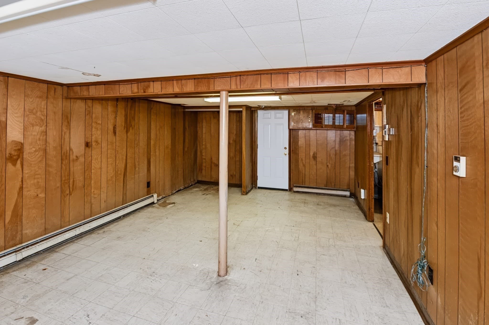Single Family Residence at 14 Cunningham Dr, Framingham MA 01701, Framingham, photo 33 of 40