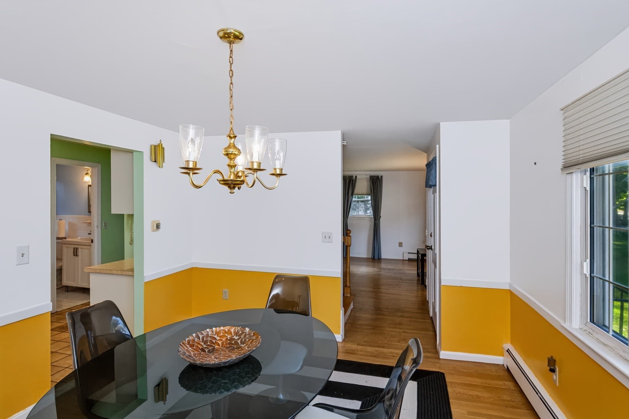 Single Family Residence at 14 Cunningham Dr, Framingham MA 01701, Framingham, photo 15 of 40
