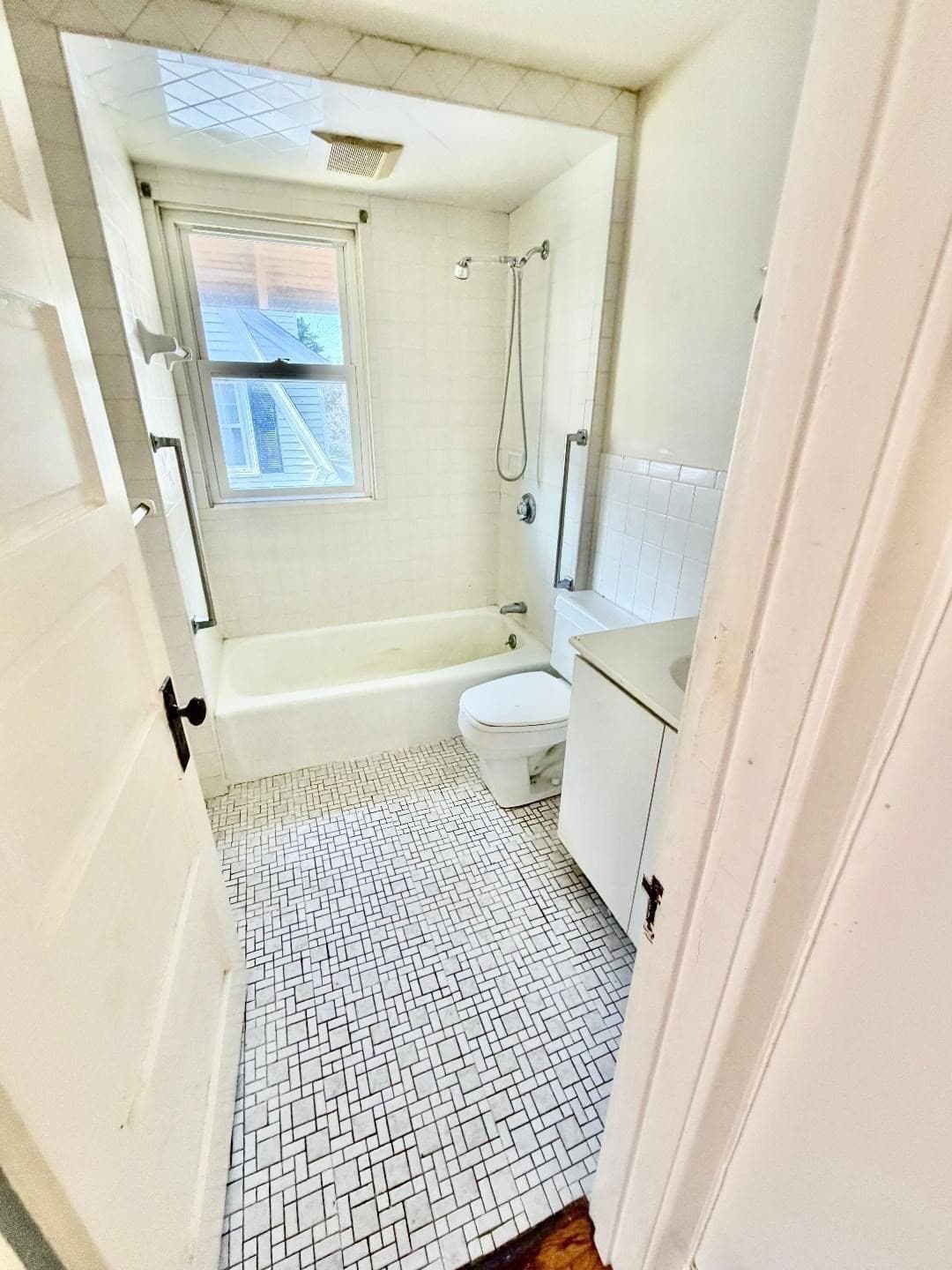 Single Family Residence at 38 Raleigh Rd, Belmont MA 02478, Belmont, photo 7 of 11