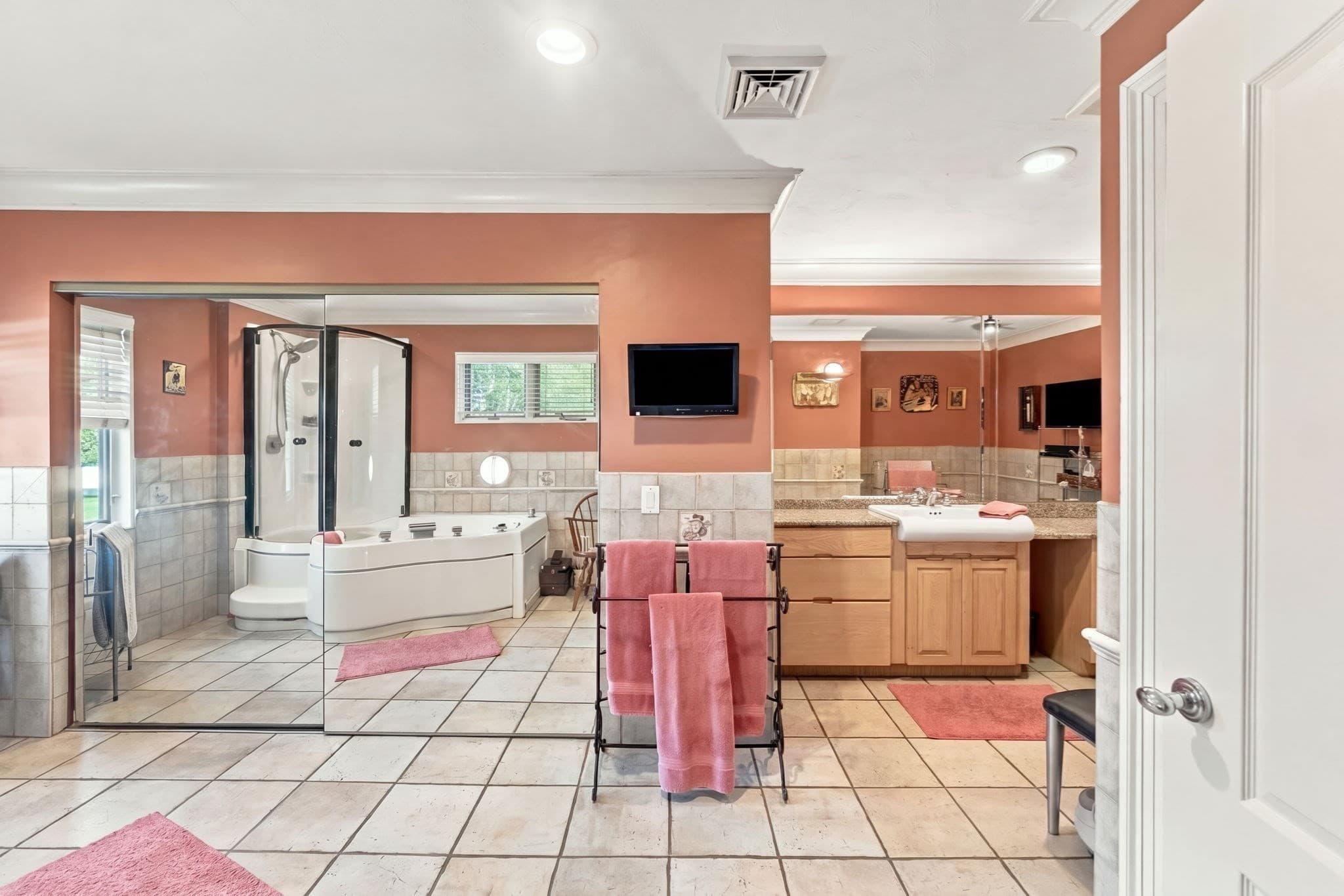 Single Family Residence at 3147 Sharps Lot Rd, Dighton MA 02715, Dighton, photo 26 of 42