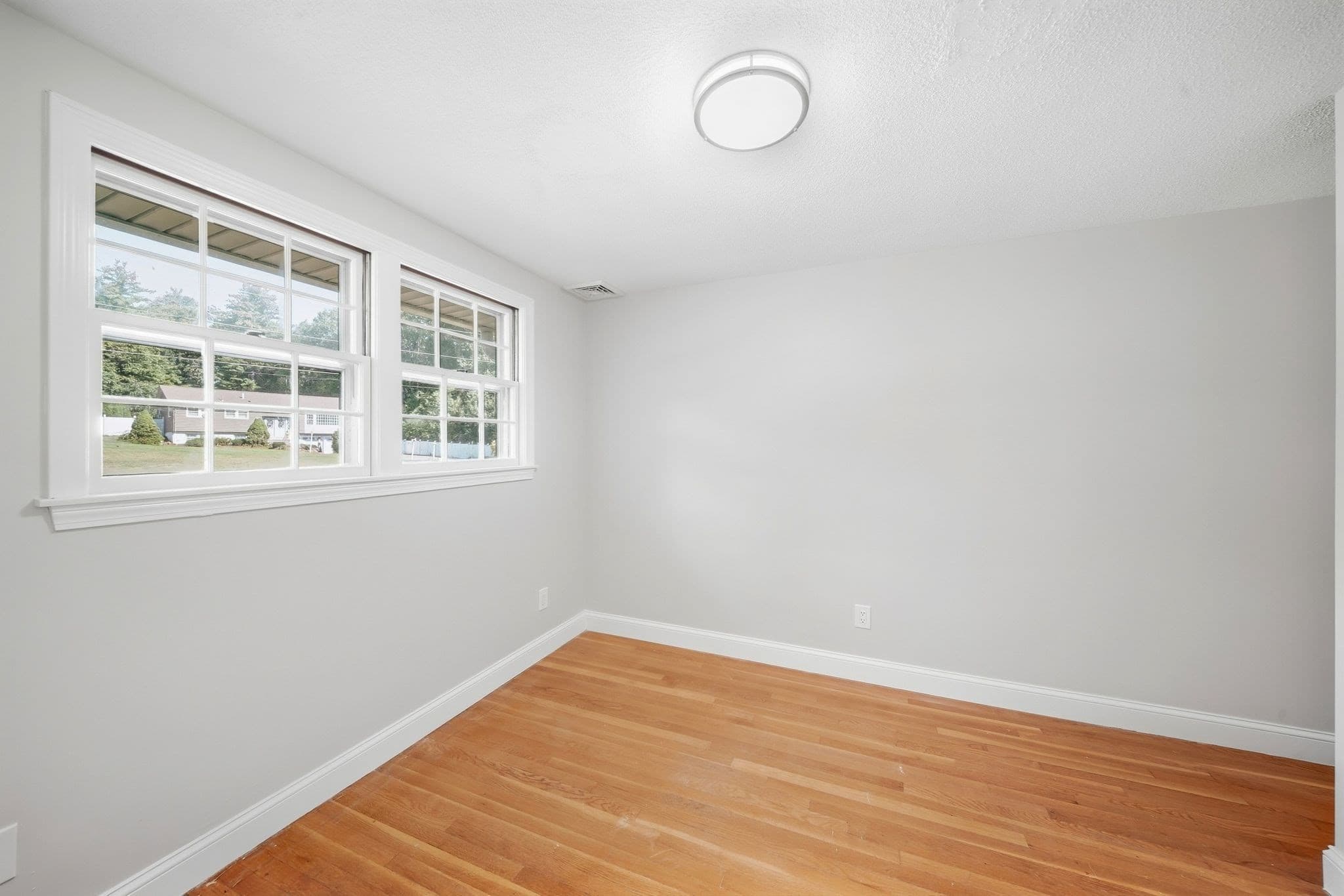 Single Family Residence at 15 Maplewood Rd, Tewksbury MA 01876, Tewksbury, photo 15 of 42