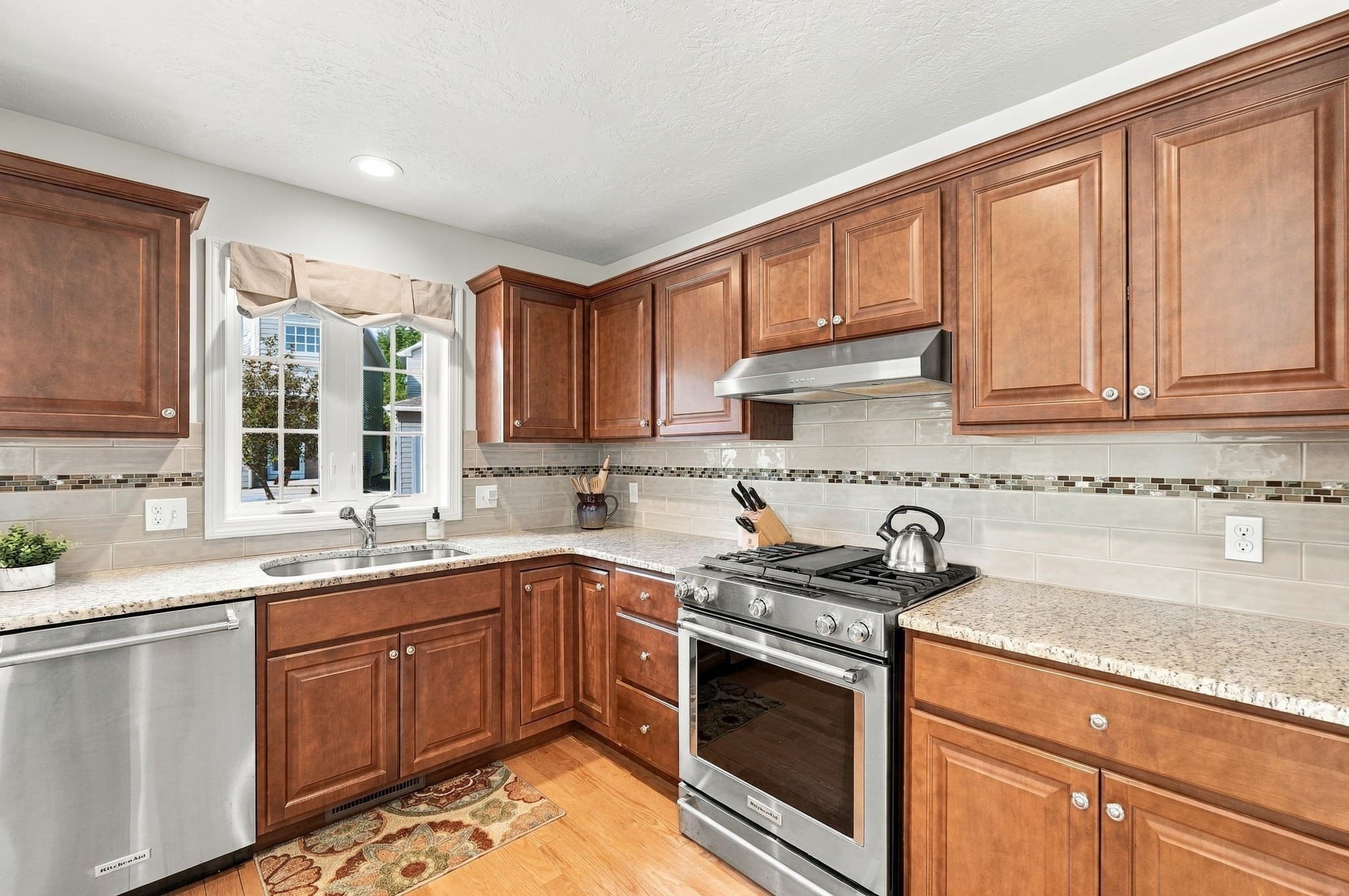 Condominium at 353 Fuller St # 42, Ludlow MA 01056, Ludlow, photo 10 of 38