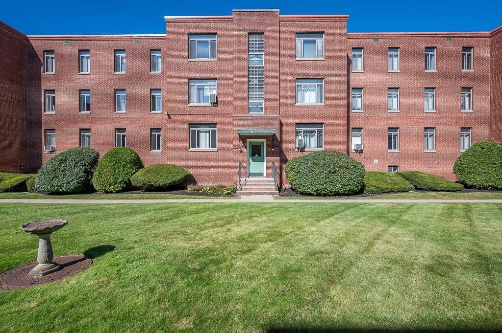 10 Ashland Street # 3R, Worcester MA 01609