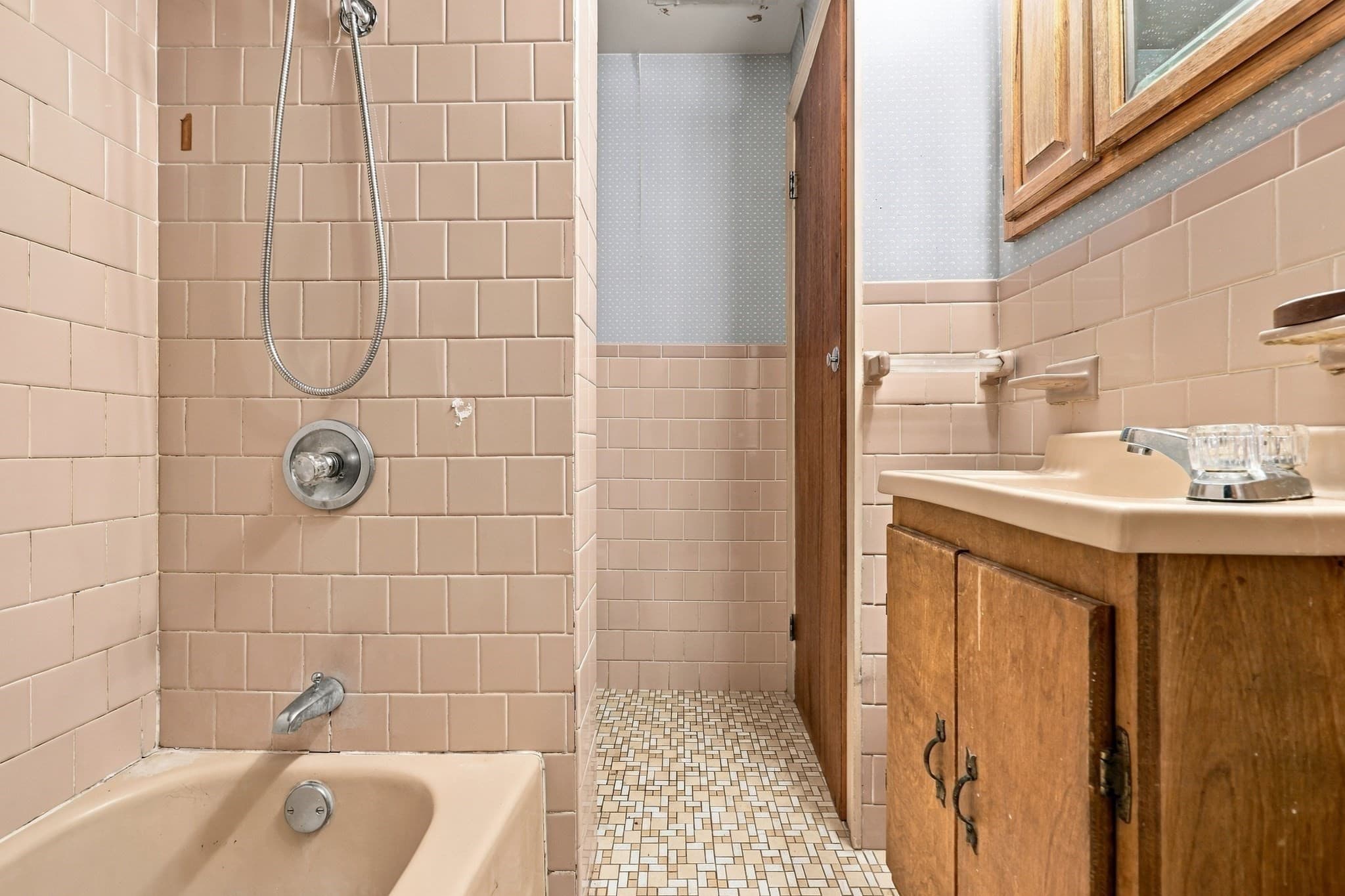 Single Family Residence at 44 Margin Street, Worcester MA 01604, Worcester, photo 16 of 21