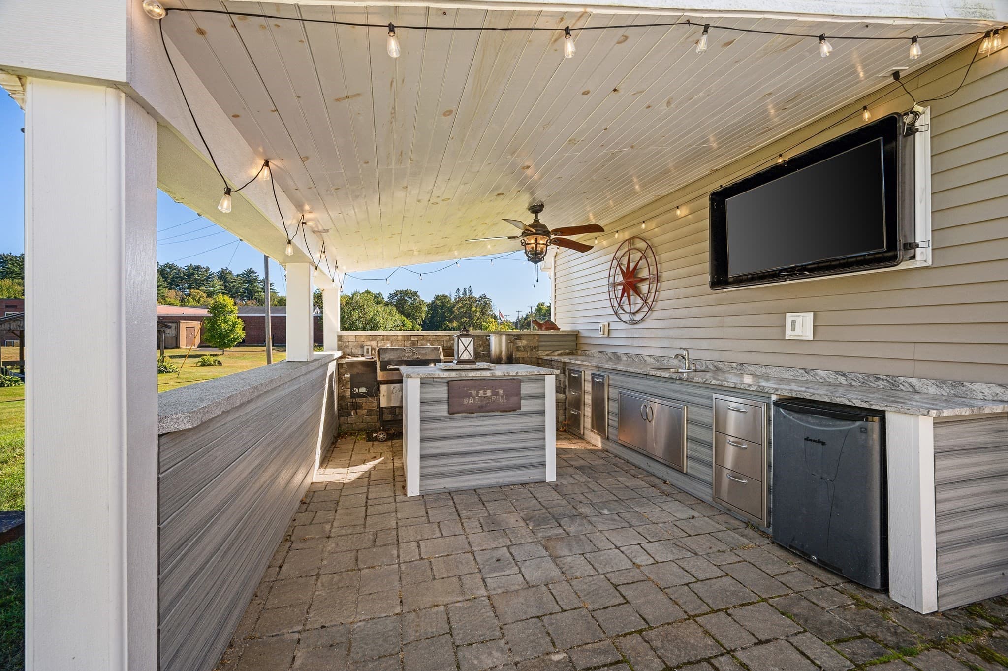 Single Family Residence at 181 Main, Kingston NH 03848, Kingston, photo 3 of 39