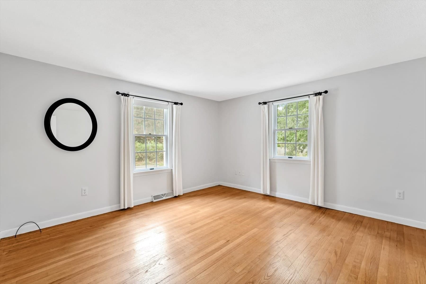 Single Family Residence at 844 W Yarmouth, Yarmouth MA 02675, Yarmouth, photo 16 of 27