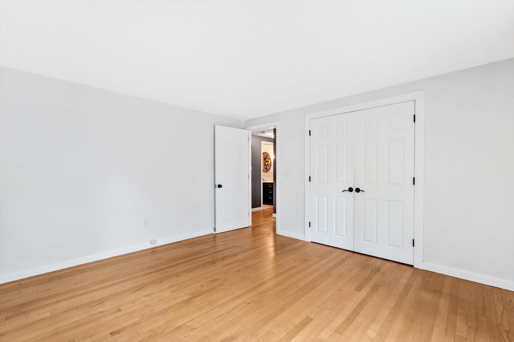 Single Family Residence at 844 W Yarmouth, Yarmouth MA 02675, Yarmouth, photo 18 of 27