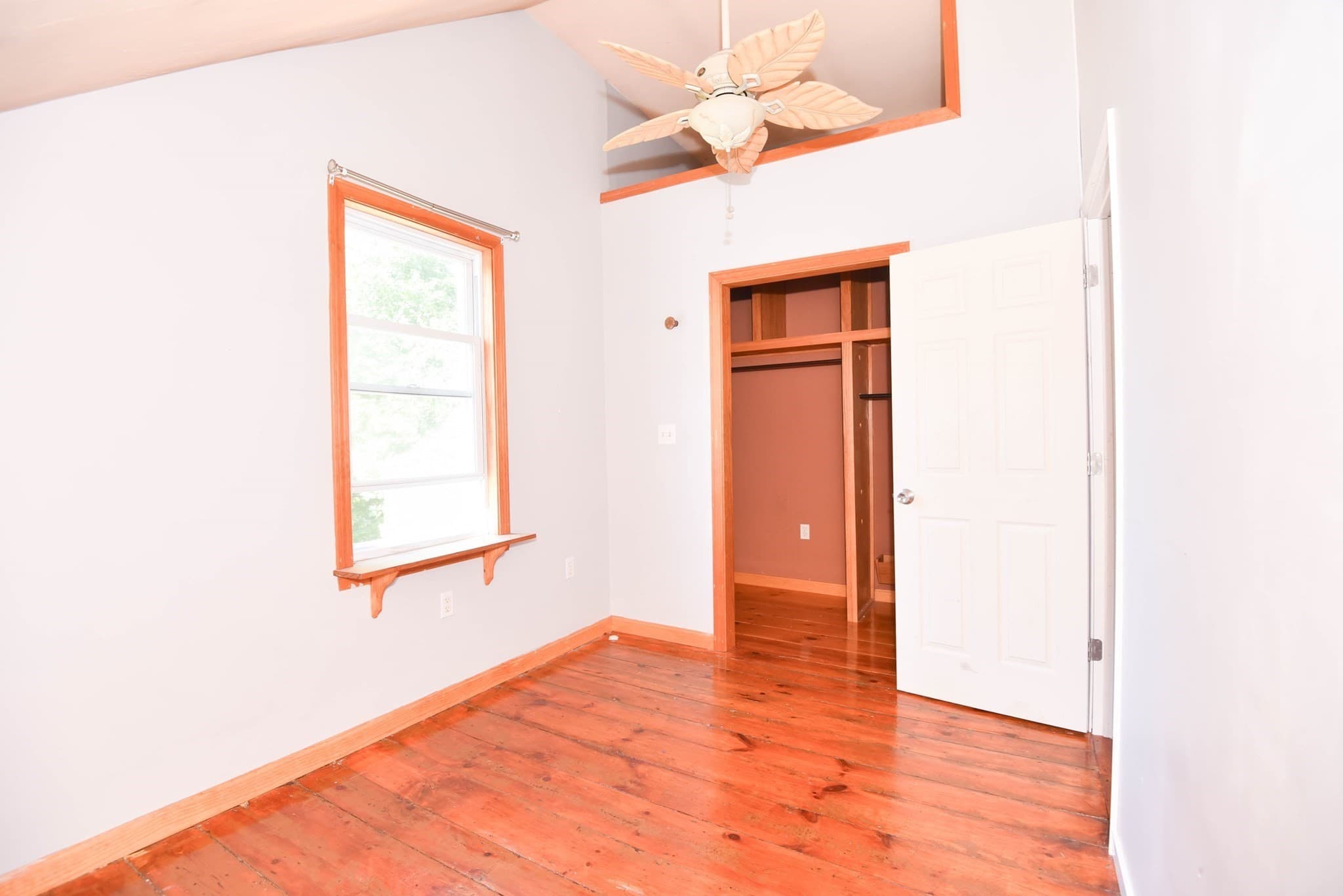 2 Family - 2 Units Side by Side at 5-7 Lowell St, Billerica MA 01862, Billerica, photo 12 of 40