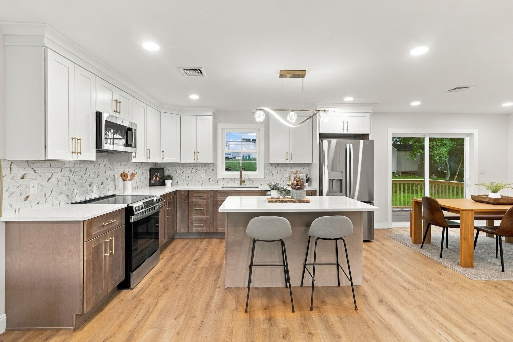 Single Family Residence at 223 Jenckes, Woonsocket RI 02895, Woonsocket, photo 4 of 42