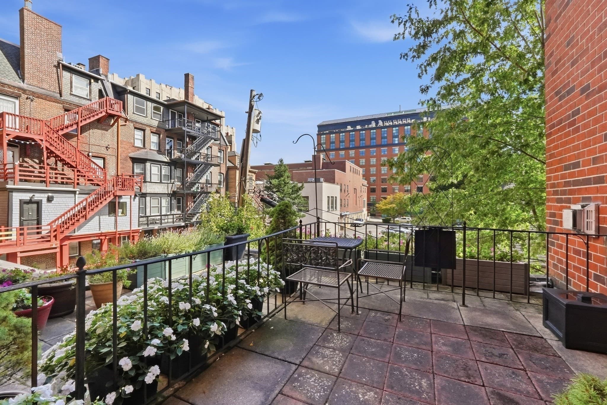 Condominium at 44 Elm Street # 109, Worcester MA 01609, Worcester, photo 24 of 27