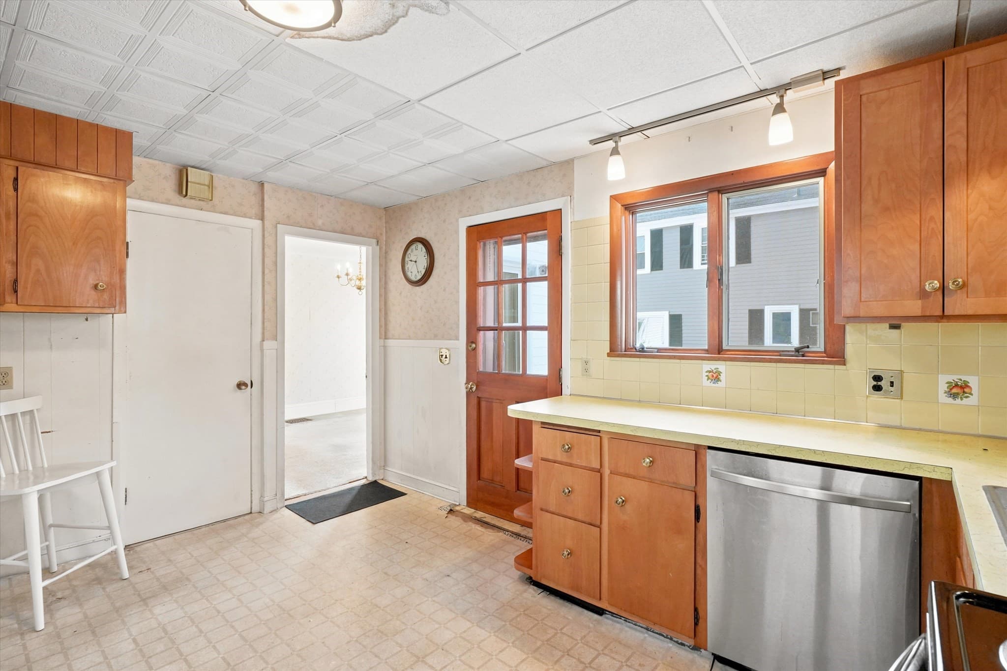 Single Family Residence at 164 Burrill St, Swampscott MA 01907, Swampscott, photo 17 of 40