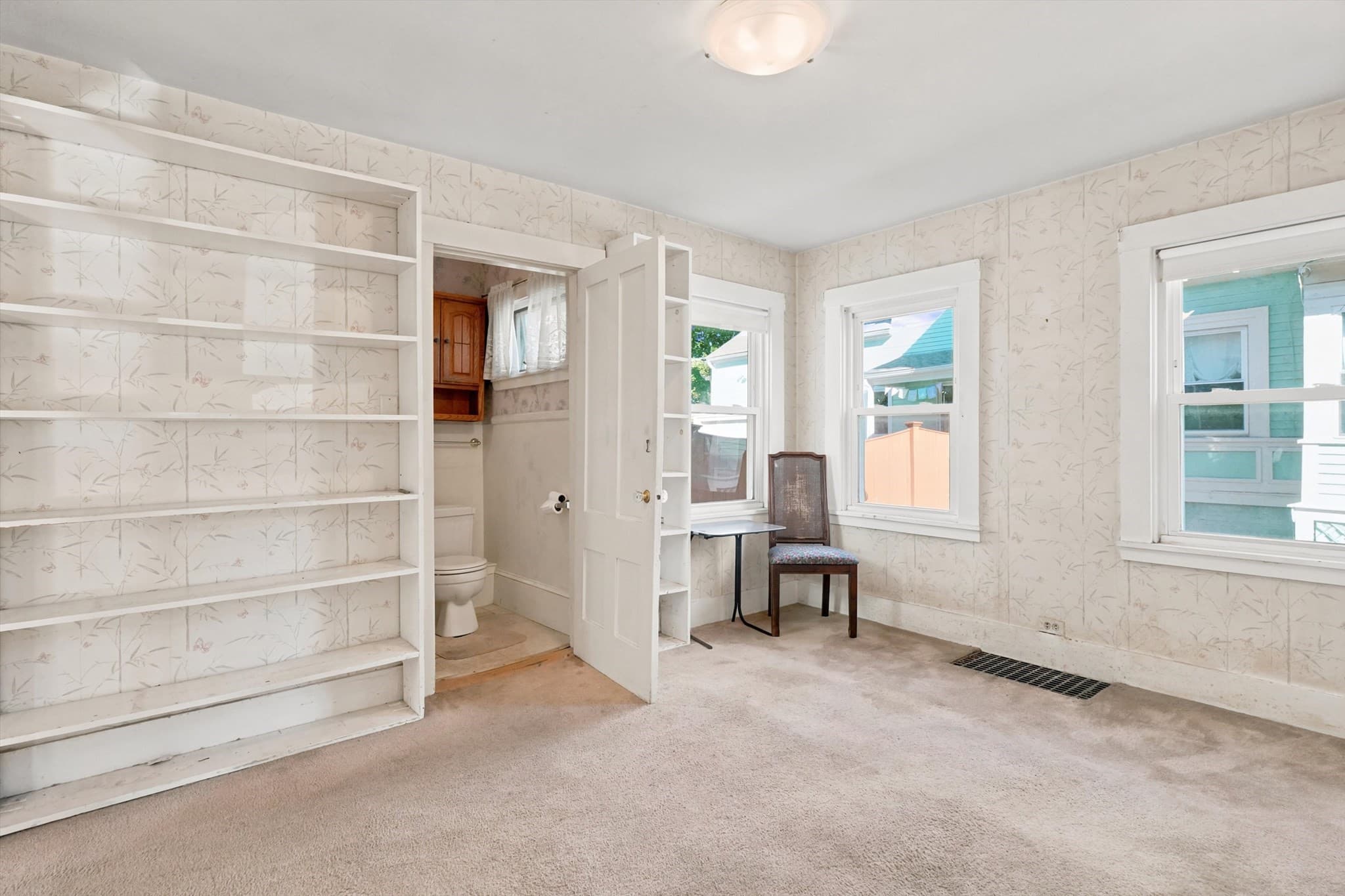 Single Family Residence at 164 Burrill St, Swampscott MA 01907, Swampscott, photo 12 of 40