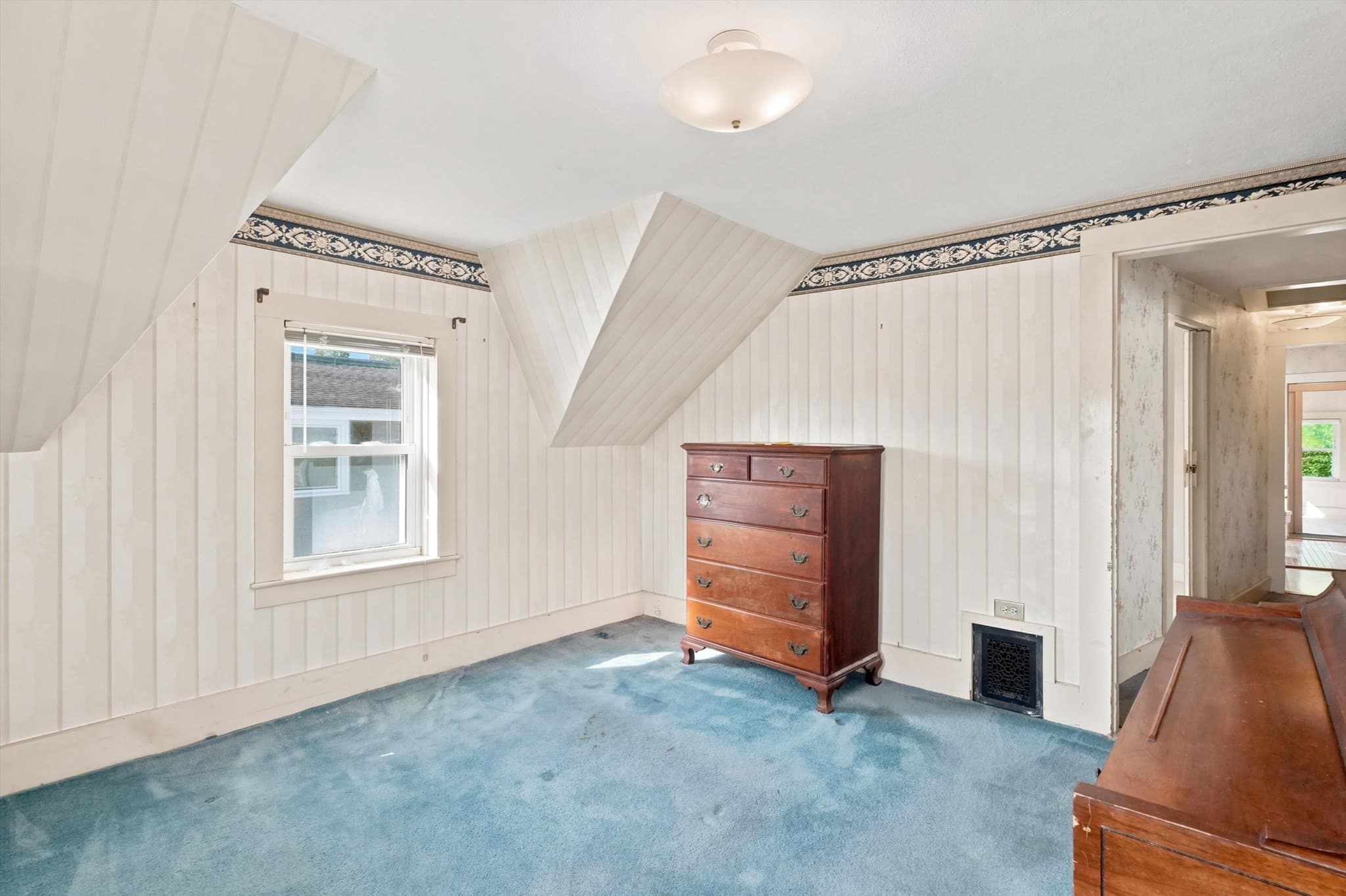 Single Family Residence at 164 Burrill St, Swampscott MA 01907, Swampscott, photo 20 of 40