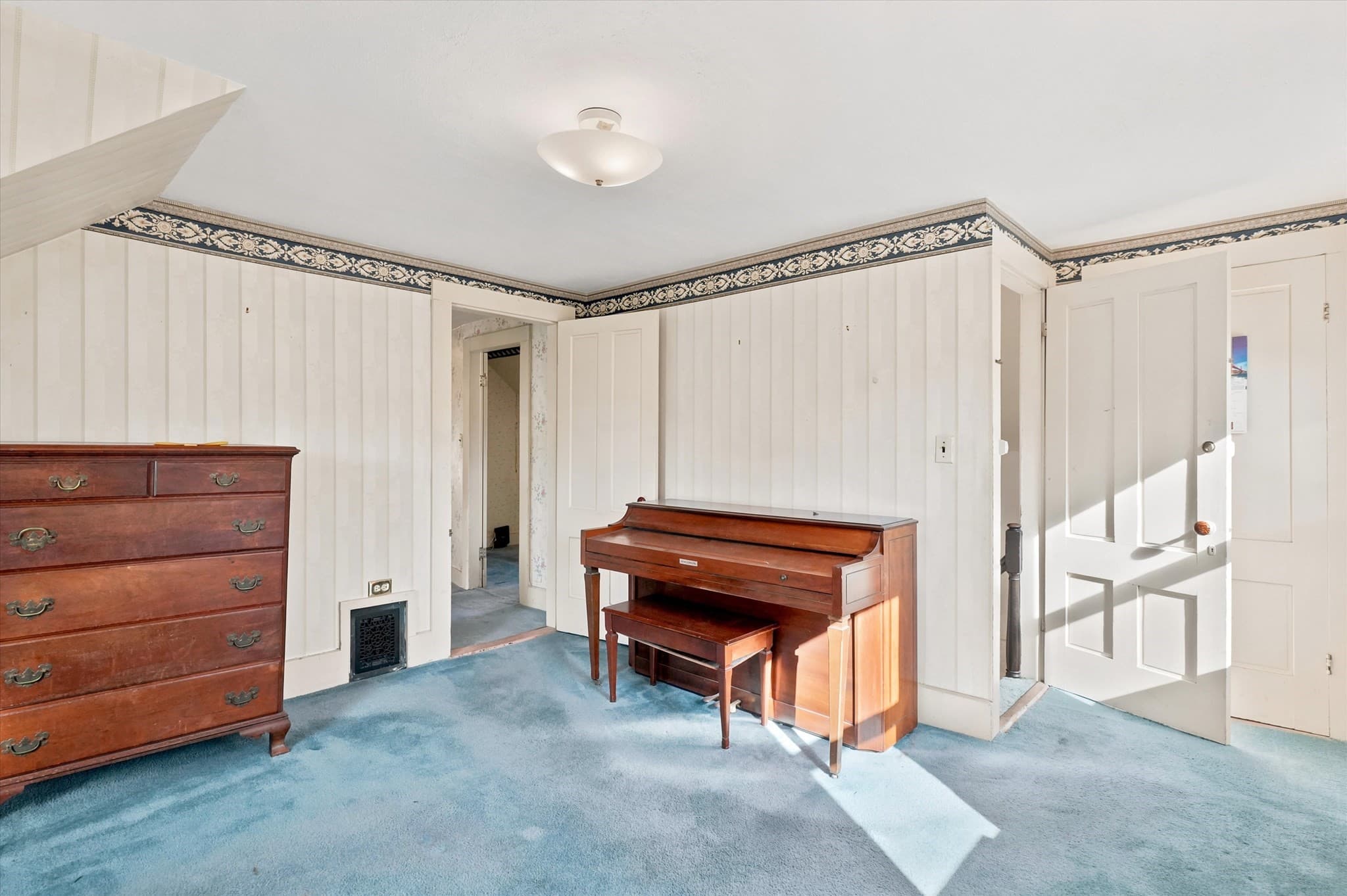 Single Family Residence at 164 Burrill St, Swampscott MA 01907, Swampscott, photo 21 of 40
