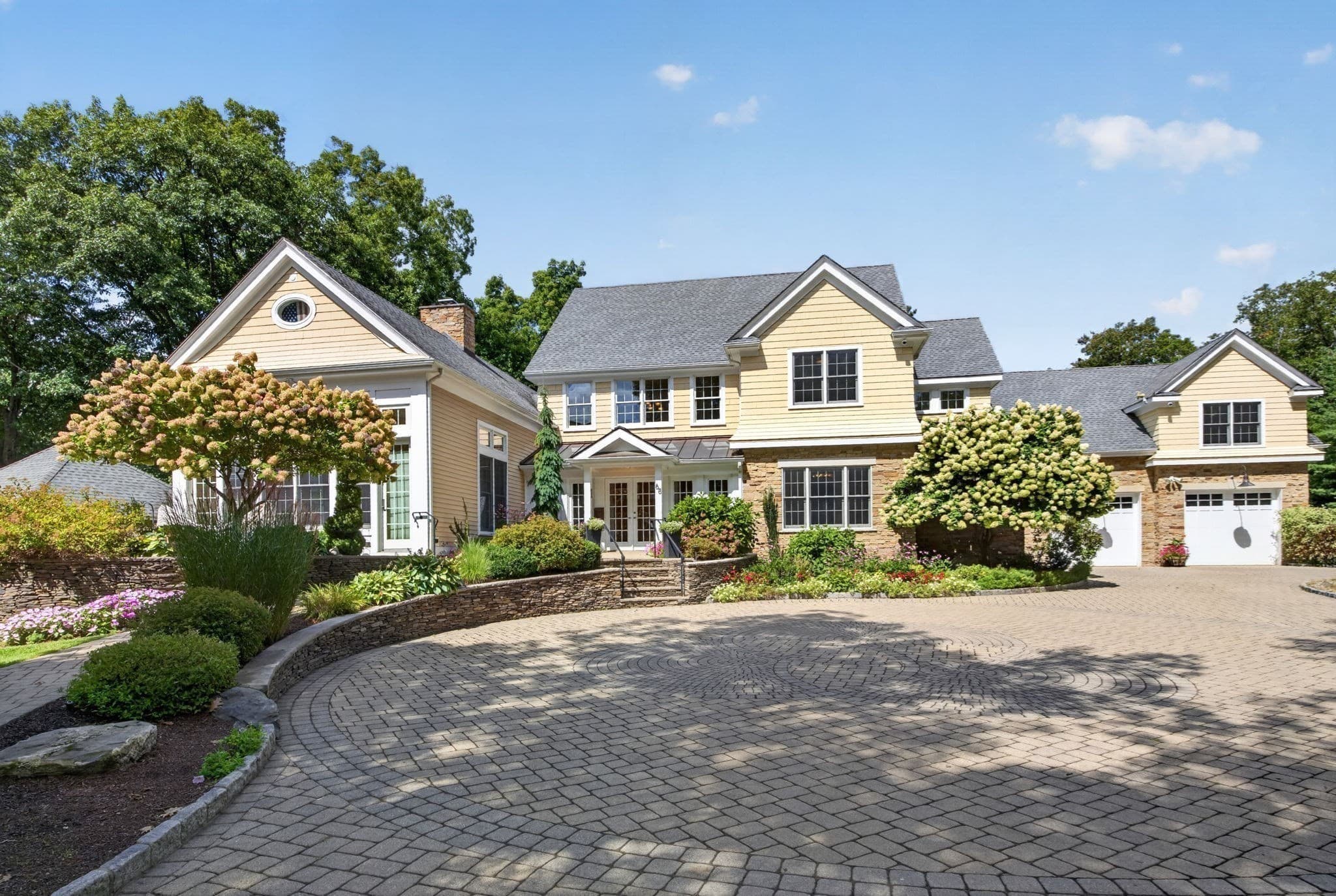Single Family Residence at 68 W Hill Ave, Melrose MA 02176, Melrose, photo 2 of 42