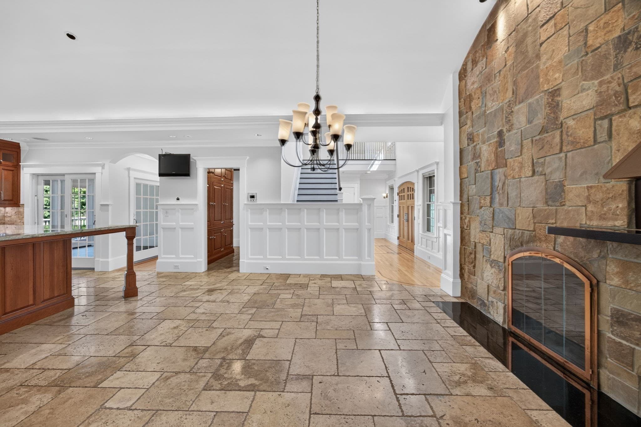 Single Family Residence at 68 W Hill Ave, Melrose MA 02176, Melrose, photo 8 of 42