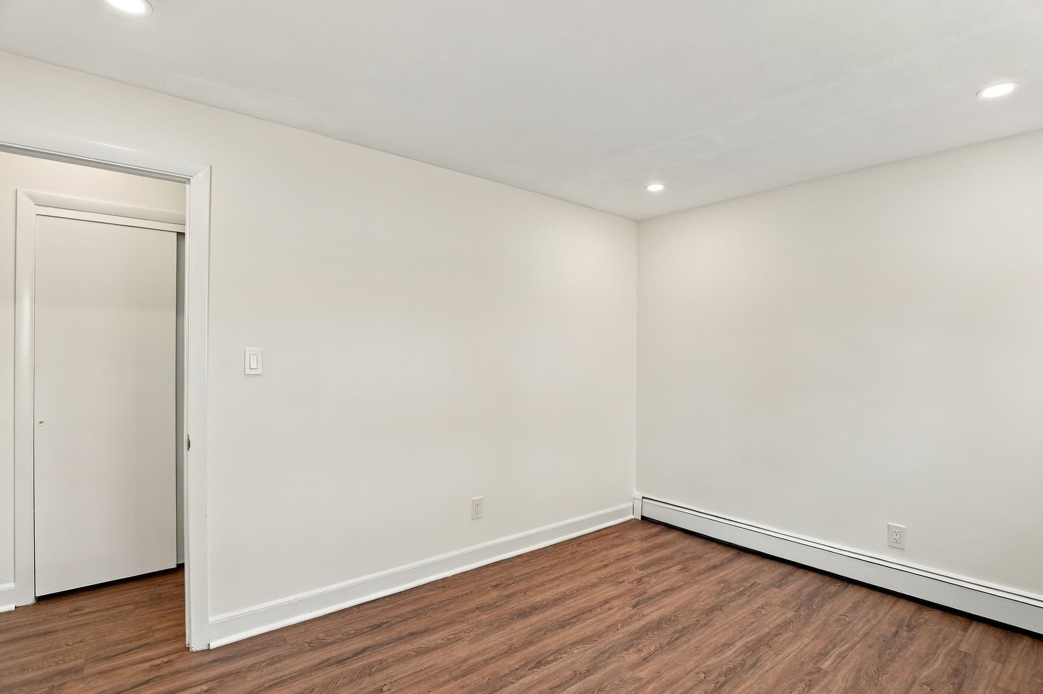 Condominium at 41 Warren St # B2, Waltham MA 02453, Waltham, photo 14 of 23