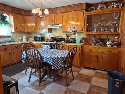 Single Family Residence at 51 Central Avenue, New Bedford MA 02745, New Bedford, photo 3 of 10