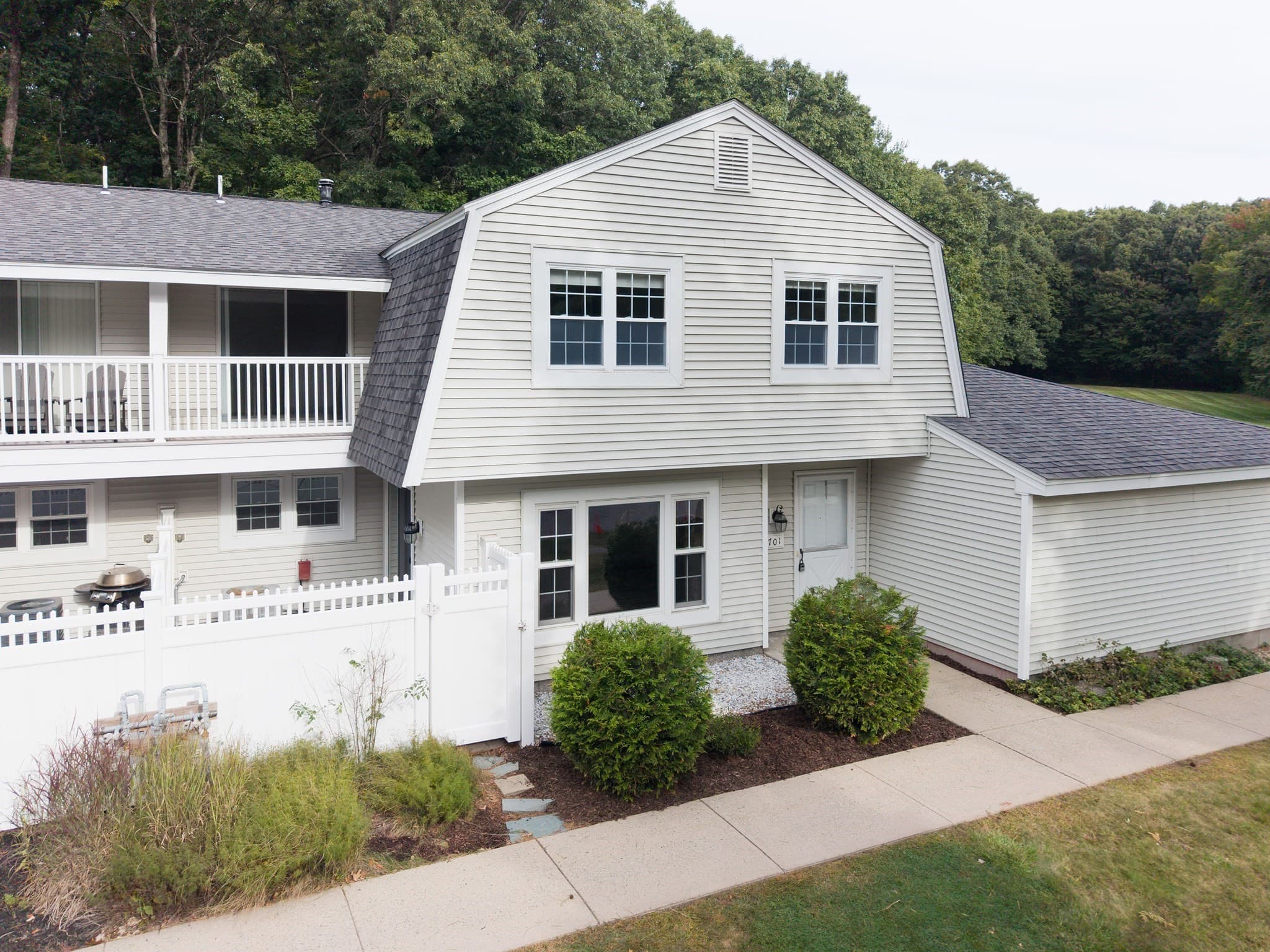 Condominium at 701 Edgebrook Dr # 701, Boylston MA 01505, Boylston, photo 2 of 28