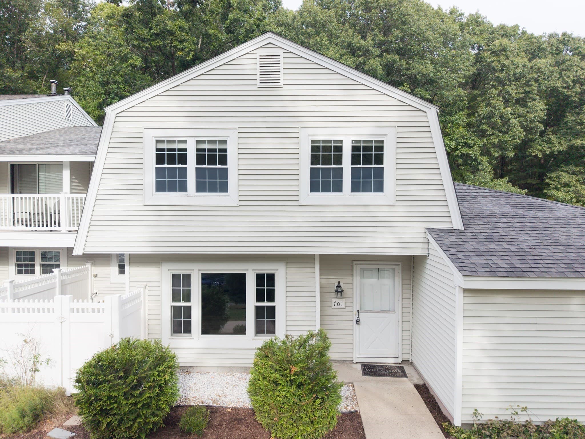 701 Edgebrook Dr # 701, Boylston MA 01505