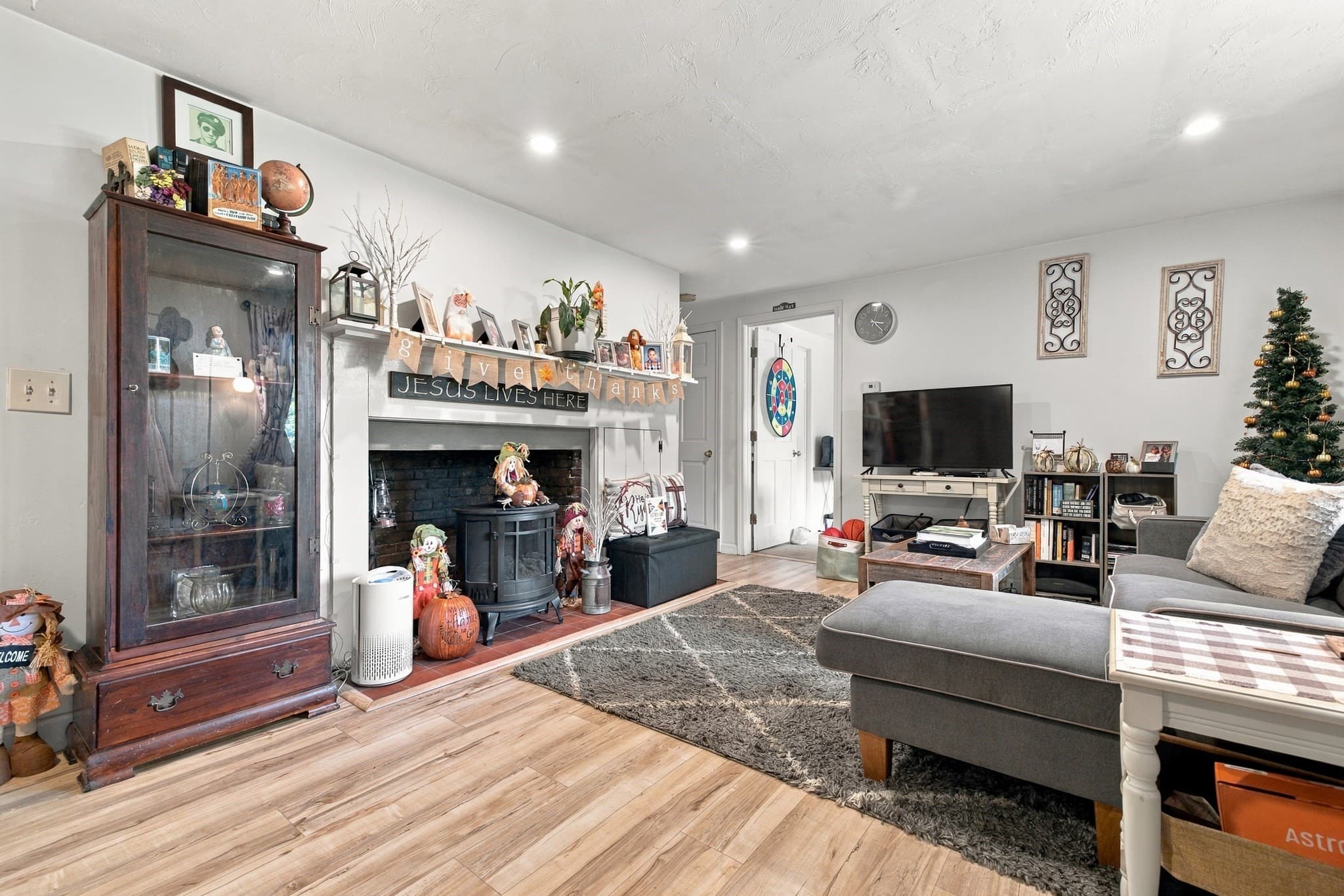 3 Family at 126 Summer Street, Plymouth MA 02360, Plymouth, photo 6 of 41