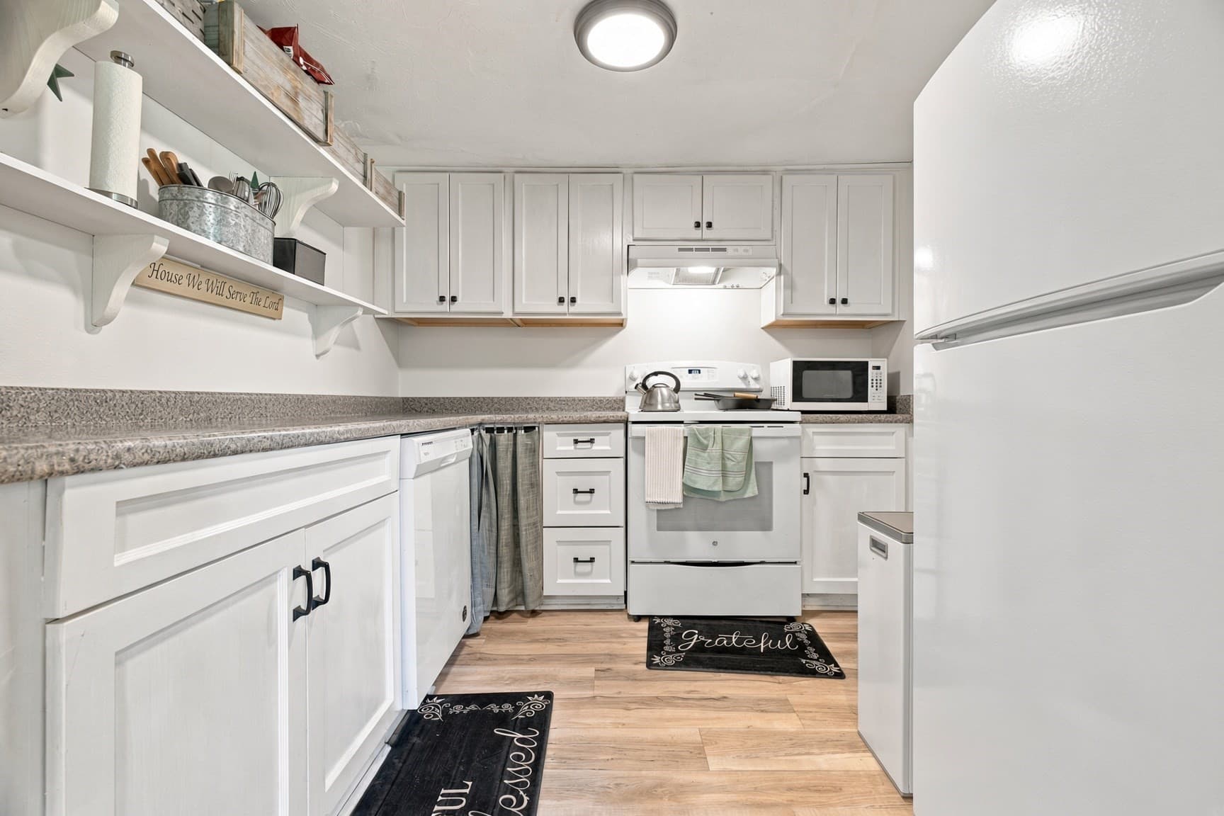 3 Family at 126 Summer Street, Plymouth MA 02360, Plymouth, photo 9 of 41