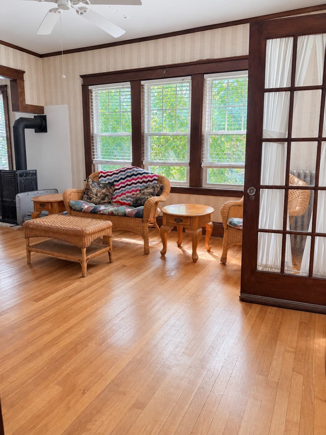 Single Family Residence at 16 Winnipeg St, Worcester MA 01607, Worcester, photo 2 of 23