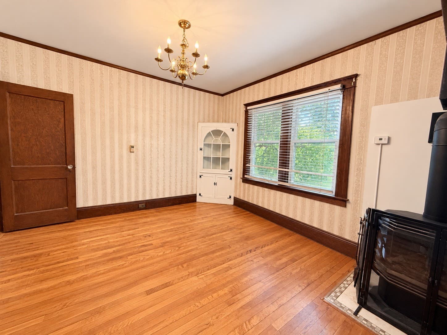 Single Family Residence at 16 Winnipeg St, Worcester MA 01607, Worcester, photo 3 of 23
