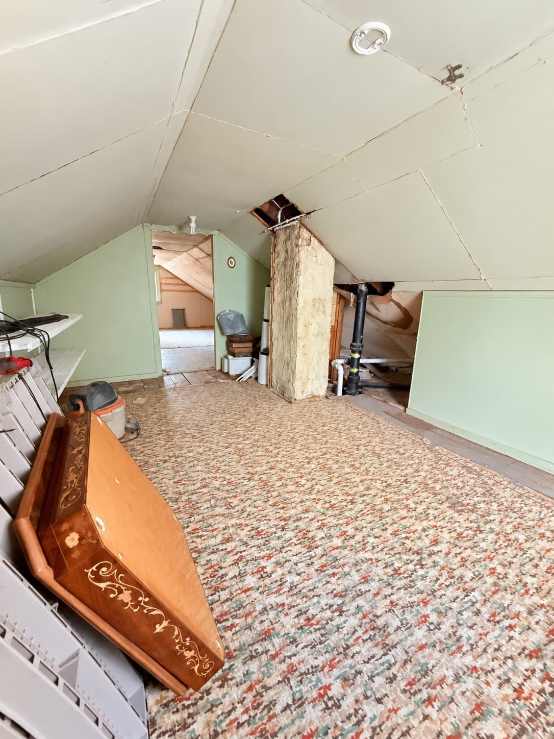 Single Family Residence at 16 Winnipeg St, Worcester MA 01607, Worcester, photo 9 of 23