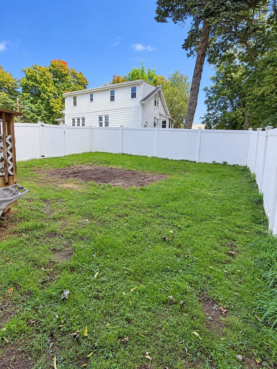 Single Family Residence at 16 Winnipeg St, Worcester MA 01607, Worcester, photo 14 of 23