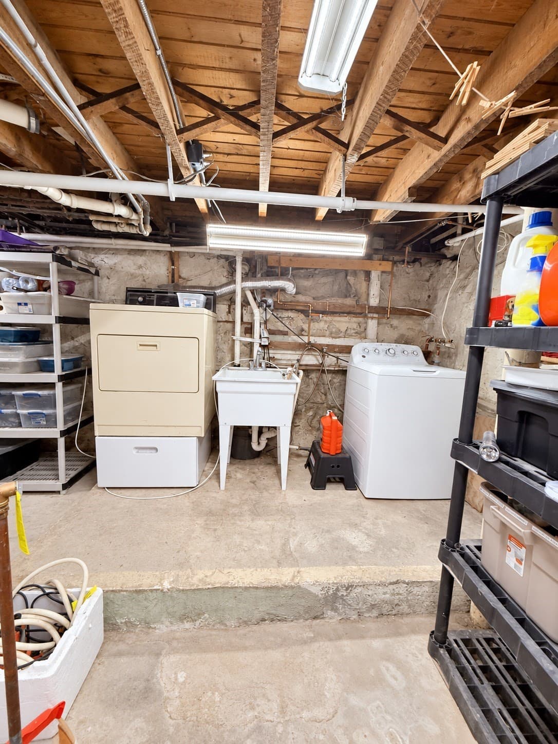 Single Family Residence at 16 Winnipeg St, Worcester MA 01607, Worcester, photo 11 of 23